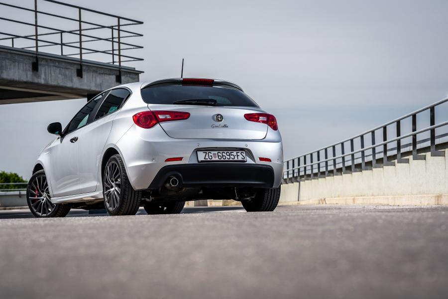  Alfa Romeo Giulietta QV Line (940) 2014 года  (WW) (фото 18 из 27)